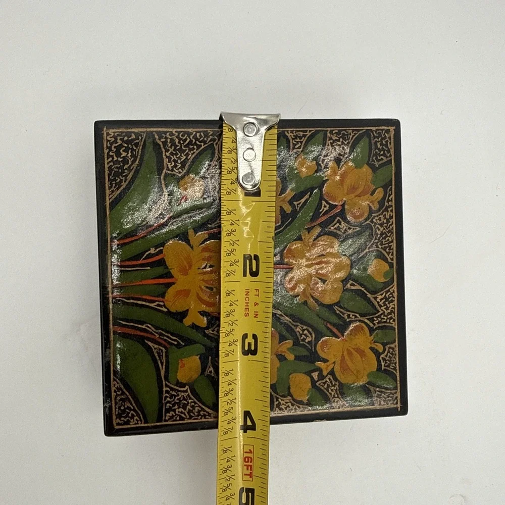 Hand Painted‎ Paper Mache Box Floral Design Trinket Jewelry Keepsake Dar & Sons